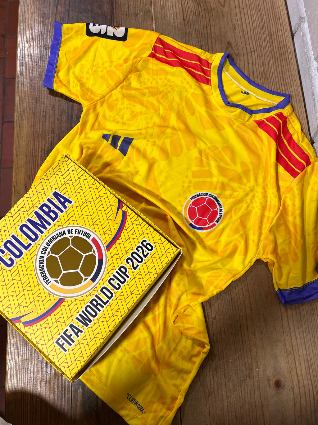 🇨🇴 Vive la pasión del Mundial como un verdadero aficionado: consigue 1 camiseta por US$104.000 o aprovecha la oferta de 2 por US$145.000 o 3 por US$185.000 🔥